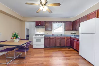 410 N Circle Drive, Wilmington, IL 60481 - Photo 7