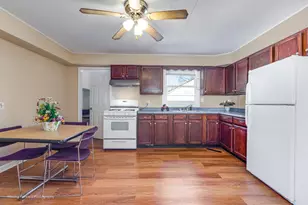 410 N Circle Dr, Wilmington, IL 60481 - Photo 7