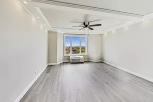 1 Renaissance Pl, Palatine, IL 60067 - Photo 1