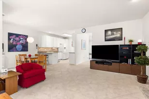 21207 Prince Lake Ct, Crest Hill, IL 60403 - Photo 9