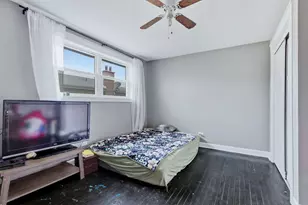 200 Linn Ct, North Aurora, IL 60542 - Photo 9