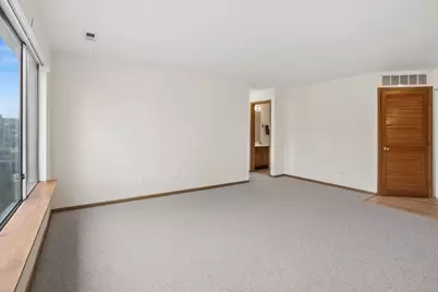 303 Newport Lane #D2, Bartlett, IL 60103 - Photo 3