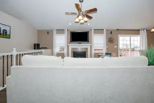 117 White Tail St, Hudson, IL 61748 - Photo 5