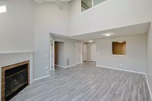 1120 Courtland Dr, Buffalo Grove, IL 60089 - Photo 9