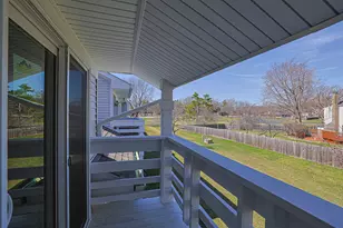 1120 Courtland Dr, Buffalo Grove, IL 60089 - Photo 37