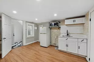 2433 S Harding Ave, Chicago, IL 60623 - Photo 17