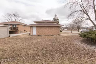 18008 Edwards Ave, Country Club Hills, IL 60478 - Photo 37