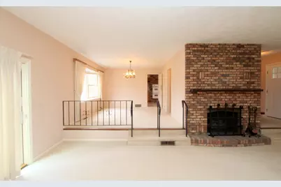 1200 Blakely Street, Woodstock, IL 60098 - Photo 7