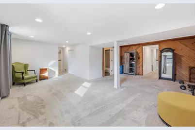 1120 Poplar Street, Lake in the Hills, IL 60156 - Photo 17