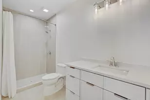 9201 Milwaukee Ave N, Niles, IL 60714 - Photo 13