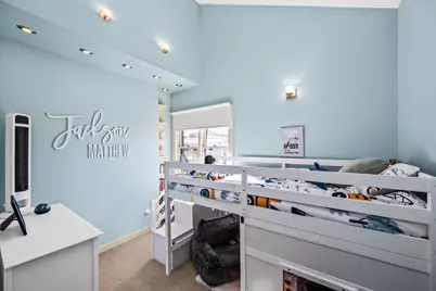 1754 N Hoyne Avenue, Chicago, IL 60647 - Photo 17