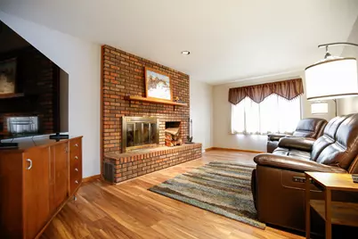 2235 Center Lane, Dixon, IL 61021 - Photo 7