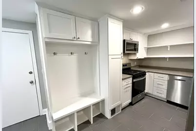 311 W Harrison Street #GW, Oak Park, IL 60304 - Photo 3