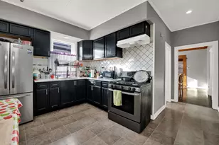 6333 S Whipple St, Chicago, IL 60629 - Photo 9