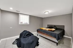 6333 S Whipple St, Chicago, IL 60629 - Photo 15