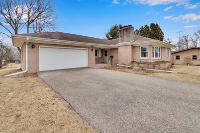 1636 Whitney Boulevard, Belvidere, IL 61008 - Photo 3