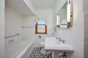 1322 Lakeview St, Johnsburg, IL 60051 - Photo 7