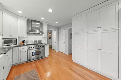 255 Grandview Avenue, Glen Ellyn, IL 60137 - Photo 9