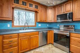 3225 28th St Ct, Rock Island, IL 61201 - Photo 5