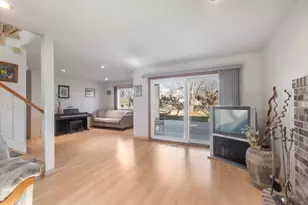 203 Albert Dr, Vernon Hills, IL 60061 - Photo 13