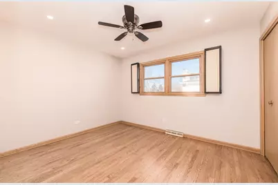 8332 N Knight Avenue, Niles, IL 60714 - Photo 29