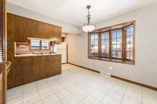 8332 N Knight Ave, Niles, IL 60714 - Photo 11