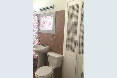 924 Pine Street, Waukegan, IL 60085 - Photo 7