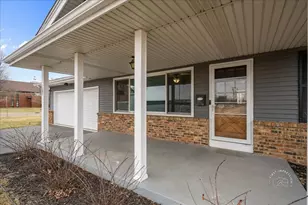 103 Main St, Sugar Grove, IL 60554 - Photo 3