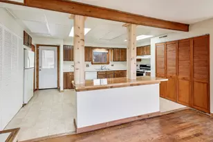 546 Thorndale Ave, Park City, IL 60085 - Photo 9