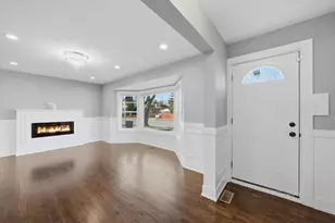 2239 123rd St, Blue Island, IL 60406 - Photo 3