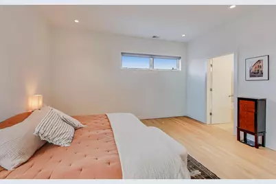 [Address not provided], Chicago, IL 60625 - Photo 11