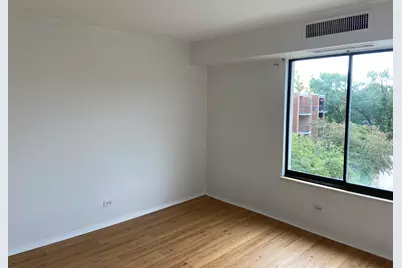 1605 E Central Road #410B, Arlington Heights, IL 60005 - Photo 7