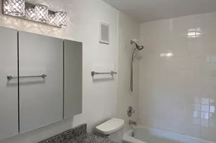 1605 E Central Rd, Arlington Heights, IL 60005 - Photo 5