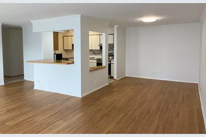 1605 E Central Road #410B, Arlington Heights, IL 60005 - Photo 3