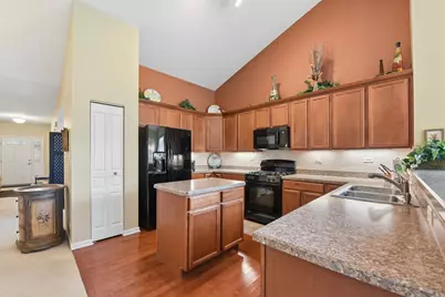 1104 Heathrow Lane, Aurora, IL 60502 - Photo 9