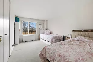 6933 N Kedzie Ave, Chicago, IL 60645 - Photo 11