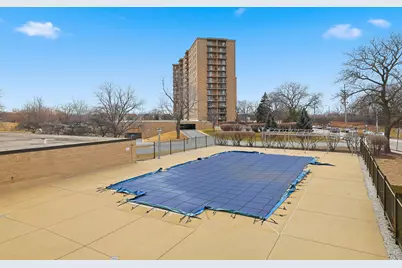 6933 N Kedzie Avenue #202, Chicago, IL 60645 - Photo 17