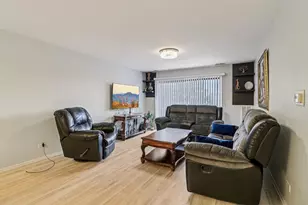 3300 N Carriageway Dr, Arlington Heights, IL 60004 - Photo 3