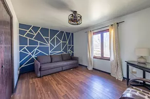 41W461 Burlington Rd, Saint Charles, IL 60175 - Photo 17