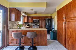 41W461 Burlington Rd, Saint Charles, IL 60175 - Photo 7