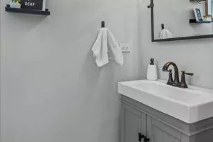 6421 Cherrywood Ct, Fox Lake, IL 60020 - Photo 15