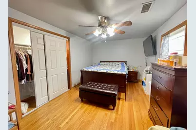 2970 W Nelson Street, Chicago, IL 60618 - Photo 15