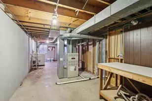 105 W Dover Dr, Mount Prospect, IL 60056 - Photo 33