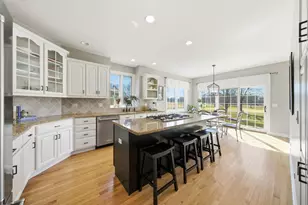 121 Boulder Dr, Lake in the Hills, IL 60156 - Photo 13