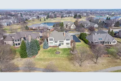 121 Boulder Drive, Lake in the Hills, IL 60156 - Photo 5