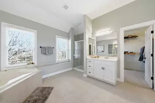 121 Boulder Dr, Lake in the Hills, IL 60156 - Photo 27