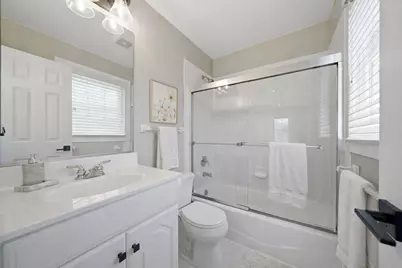 121 Boulder Drive, Lake in the Hills, IL 60156 - Photo 33