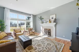 121 Boulder Dr, Lake in the Hills, IL 60156 - Photo 9