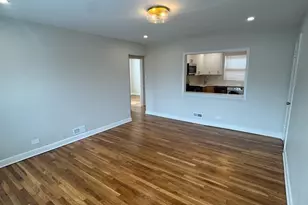 132 Ridge Ave, Evanston, IL 60202 - Photo 3