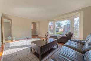 1634 N 74th Ct, Elmwood Park, IL 60707 - Photo 3